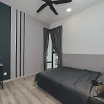 Mosaic Lush Grey Nest 3Br 8Pax W Bathtub Near Midvalley